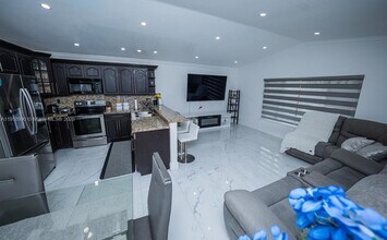 17404 SW 142nd Pl in Miami, FL - Building Photo - Building Photo