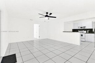 630 SW 62nd Ave in Miami, FL - Building Photo