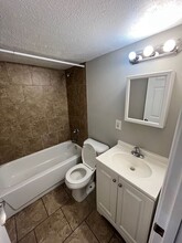 411 Iowa Ave in Louisville, KY - Building Photo - Building Photo