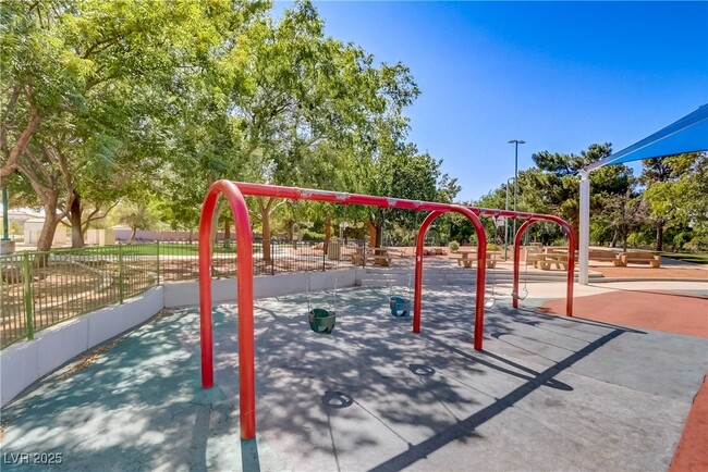 property at 1812 Stablegate Ave