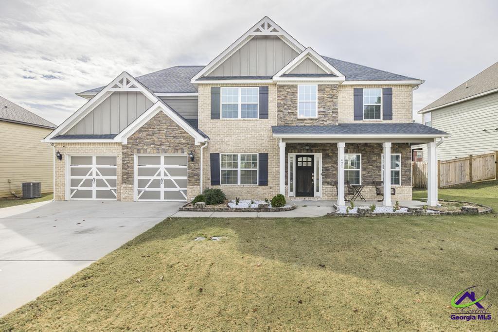 421 Newport Ave in Kathleen, GA - Building Photo