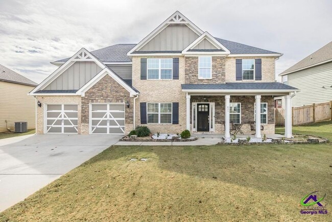 property at 421 Newport Ave