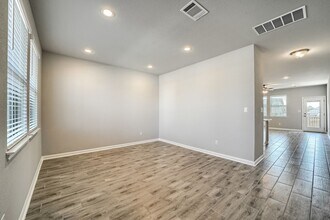 2924 Sage Ranch Dr in Leander, TX - Building Photo - Building Photo