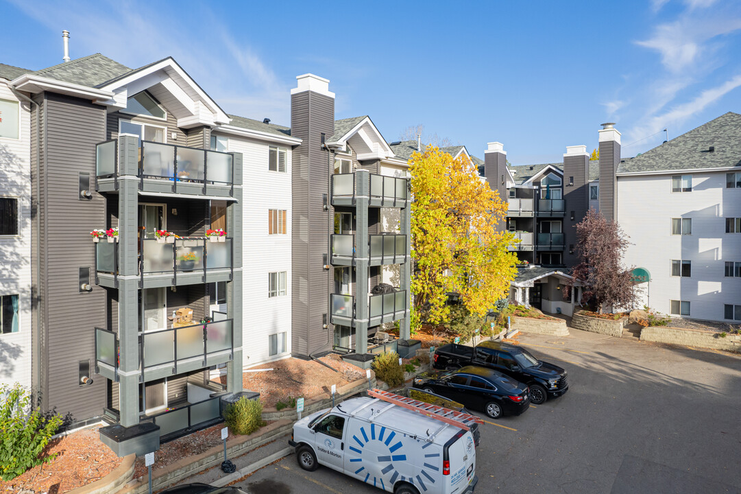 The Pavilions in Calgary, AB - Building Photo