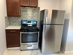 126-19 Inwood St in Queens, NY - Building Photo - Building Photo
