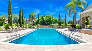 10200 Gandy Blvd N, Unit 1028 in St. Petersburg, FL - Building Photo - Building Photo