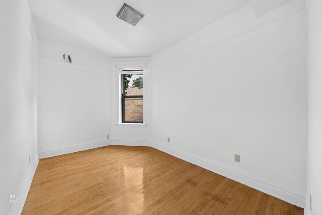 3628 N Janssen Ave in Chicago, IL - Building Photo