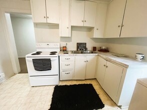 2644 NW 11th St in Oklahoma City, OK - Building Photo - Building Photo