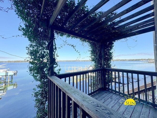 property at 810 Eglin Pkwy