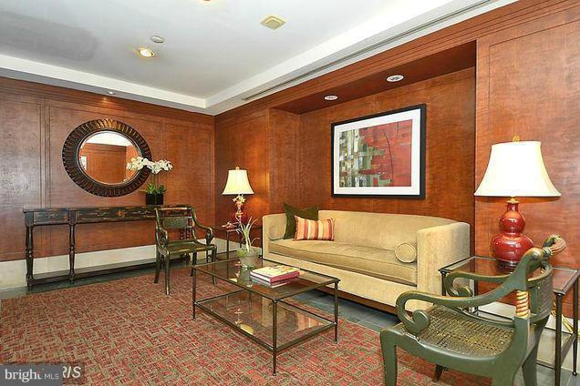 2311 M St NW in Washington, DC - Building Photo - Building Photo
