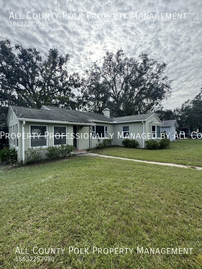 560 Ave B NE in Winter Haven, FL - Building Photo - Building Photo