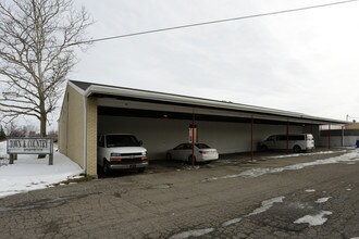 Renew Millbrook East II in Grand Rapids, MI - Building Photo - Building Photo