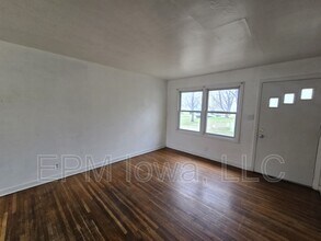 269 Madison St in Waterloo, IA - Building Photo - Building Photo