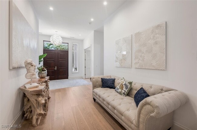 property at 1844 Alamanda Dr