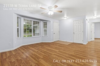 21538 W Terra Ln SE in Yelm, WA - Building Photo - Building Photo