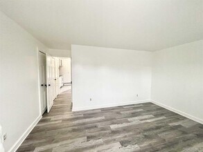 1612 Main St in Pleasant Valley, NY - Building Photo - Building Photo