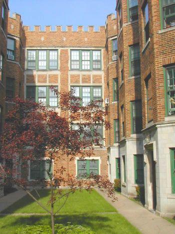 4881 N Paulina St in Chicago, IL - Foto de edificio