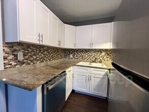 4715 W Knights Ave in Tampa, FL - Building Photo - Building Photo