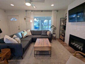 1510 Glencrest Dr in Austin, TX - Building Photo - Building Photo