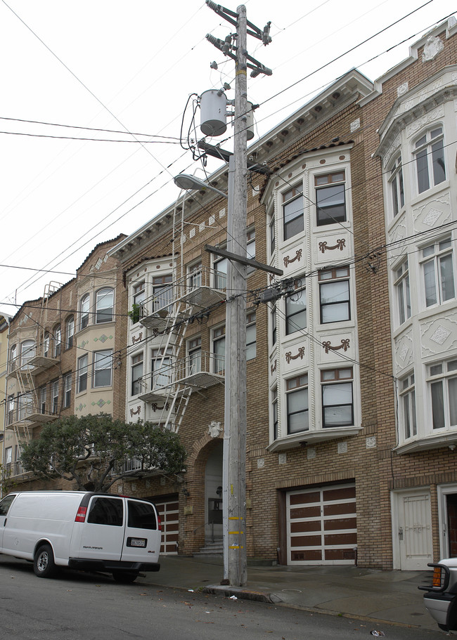 Henrietta Apartments in San Francisco, CA - Building Photo - Building Photo