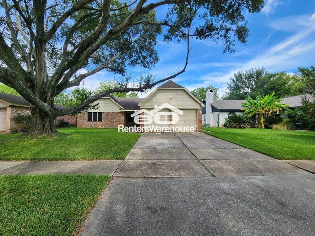 2314 Stillmeadow Dr in Missouri City, TX - Building Photo - Building Photo