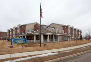 Arbor Lakes Commons in Maple Grove, MN - Building Photo