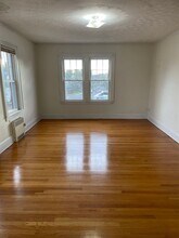 113 Park Rd-Unit -Floor #2 in West Hartford, CT - Building Photo - Building Photo