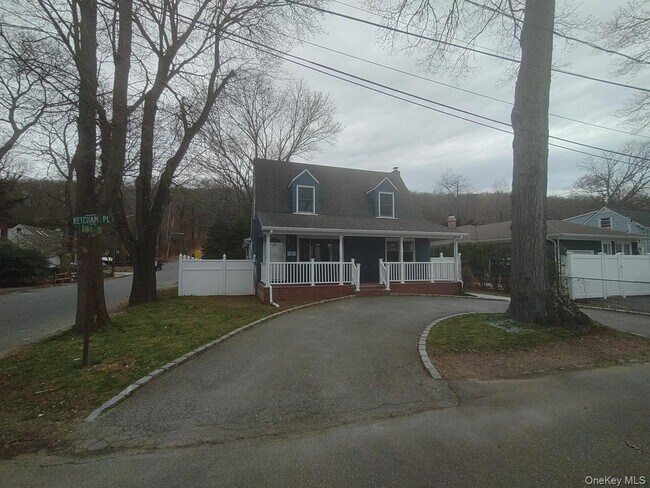 15 Ketcham Pl in Melville, NY - Building Photo - Building Photo