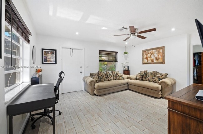 5120 SW 26th Ave in Fort Lauderdale, FL - Building Photo - Building Photo