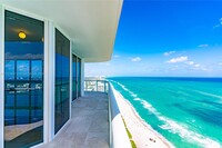 6365 Collins Ave, Unit 4201 in Miami, FL - Foto de edificio - Building Photo