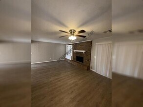 10101 Carnie Cir in Yukon, OK - Building Photo - Building Photo