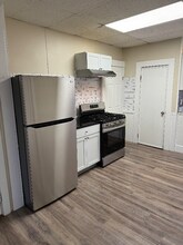 341 Lakeview Ave in Lowell, MA - Building Photo - Building Photo