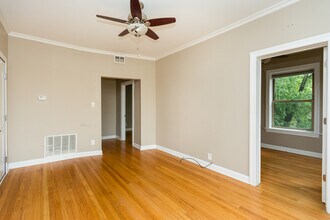 3101 N Racine Ave-Unit -2 in Chicago, IL - Building Photo - Building Photo