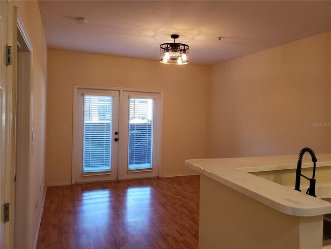 1910 E Palm Ave in Tampa, FL - Building Photo - Building Photo