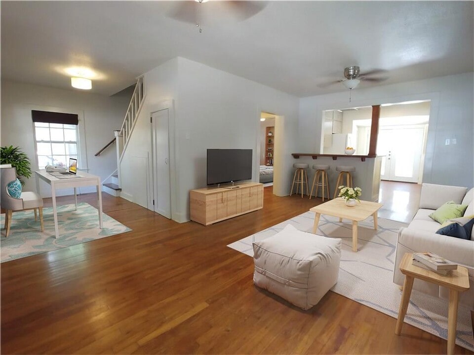 711 W Johanna St in Austin, TX - Building Photo