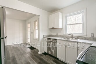 2868 Brighton Henrietta Town Line Rd in Rochester, NY - Building Photo - Building Photo