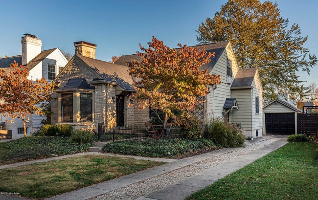 4306 Briarwood Rd in Louisville, KY - Building Photo - Building Photo
