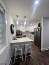 2467 NJ-10 in Morris Plains, NJ - Foto de edificio - Building Photo