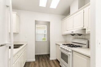 2239 48th Ave in Oakland, CA - Building Photo - Building Photo