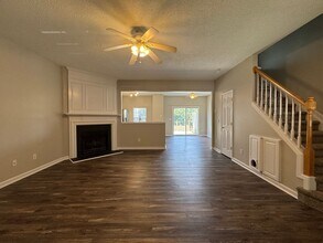 612 Canyon Lake Cir in Morrisville, NC - Building Photo - Building Photo