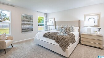 136 Aberdeen Lp in Calera, AL - Building Photo