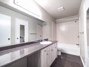 Pineridge Apartments in Edmonton, AB - Building Photo - Building Photo