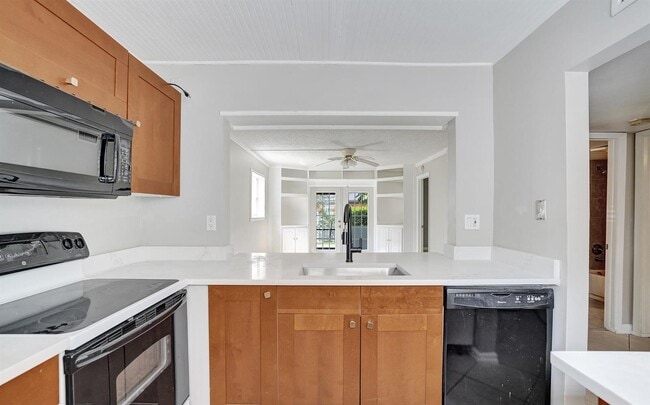 10585 Royal Palm Blvd, Unit 10585 in Coral Springs, FL - Foto de edificio - Building Photo