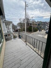 8 Hamilton Rd in Somerville, MA - Foto de edificio - Building Photo