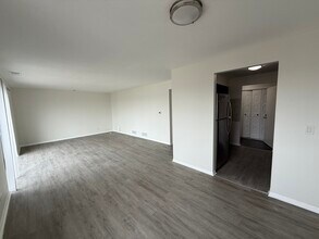 2300 N Harlem Ave in Elmwood Park, IL - Building Photo - Building Photo