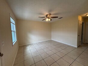 1102 Frankford Ave in Panama City, FL - Foto de edificio - Building Photo