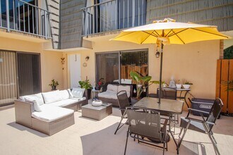 606 6th Way in West Palm Beach, FL - Building Photo - Building Photo