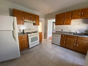 49 Conwell Ave, Unit #2 in Somerville, MA - Foto de edificio - Building Photo