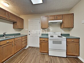 6955 Saint Croix Ln in Knoxville, TN - Building Photo - Building Photo
