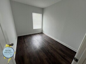 3420 W Irving Park Rd in Chicago, IL - Building Photo - Building Photo